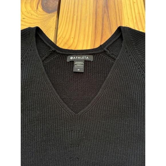 Athleta Hanover V Neck Sweater Gray Merino Wool Blend Women’s Size Medium MINT! - Picture 2 of 10